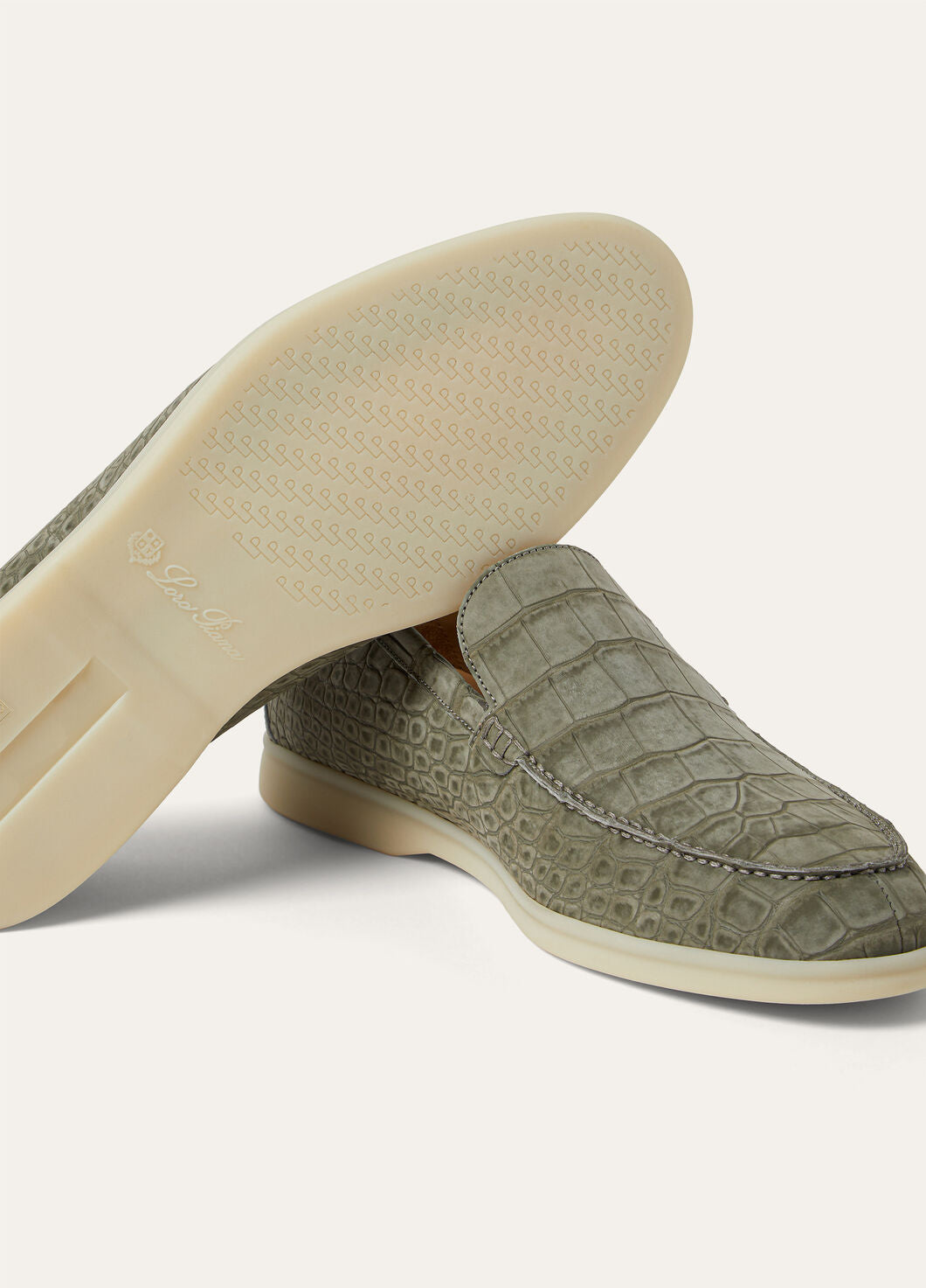 Summer Walk in Military Grey Alligator Leather for Men