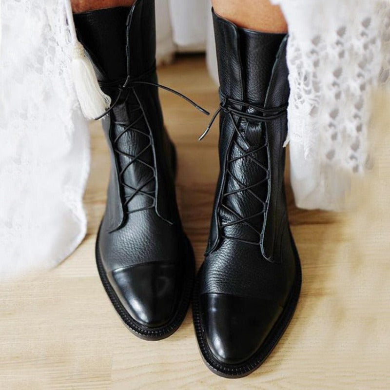 UrbanSneak Boots | Style and Elegance