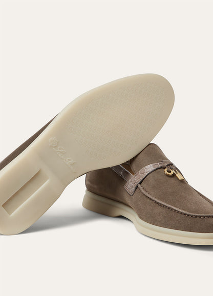 Summer Charms Walk in Grey Sued for Women