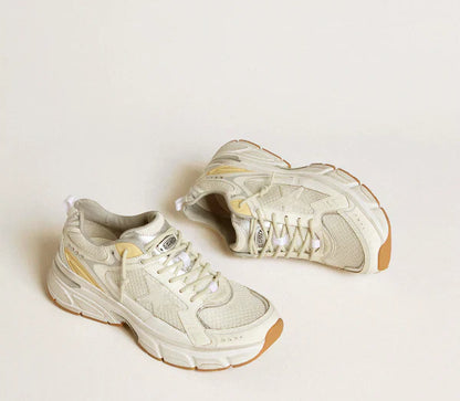 Lightstar Women in white leather and mesh with a lived-in white star