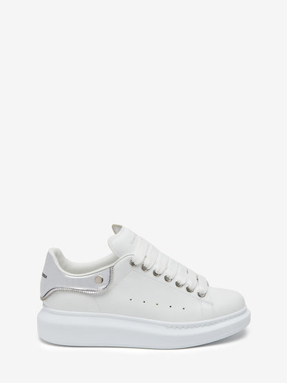 Oversize in silver white
